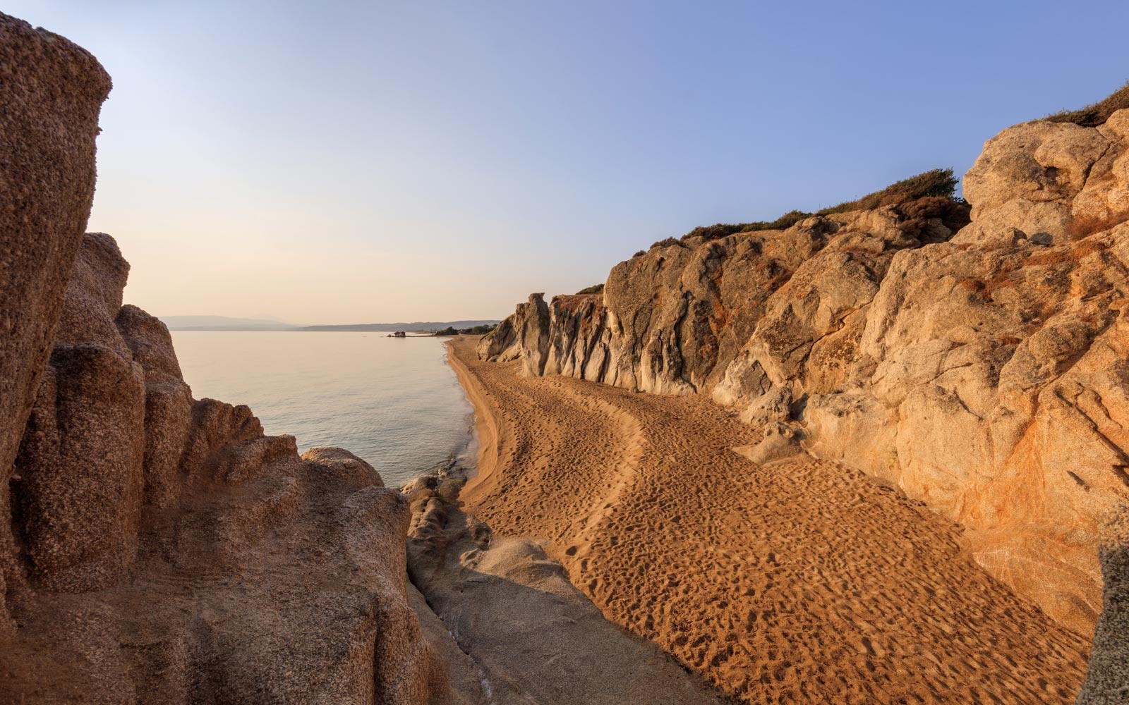 Kakoudia Beach